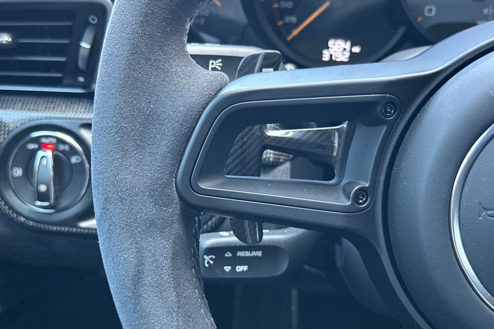 Certified 2018 Porsche 911 GT2 RS RWD image 28
