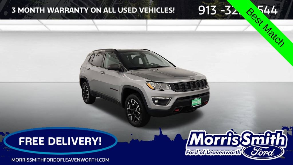 Used 2019 Jeep Compass Trailhawk w/ Cold Weather Group AWD/4WD image 1