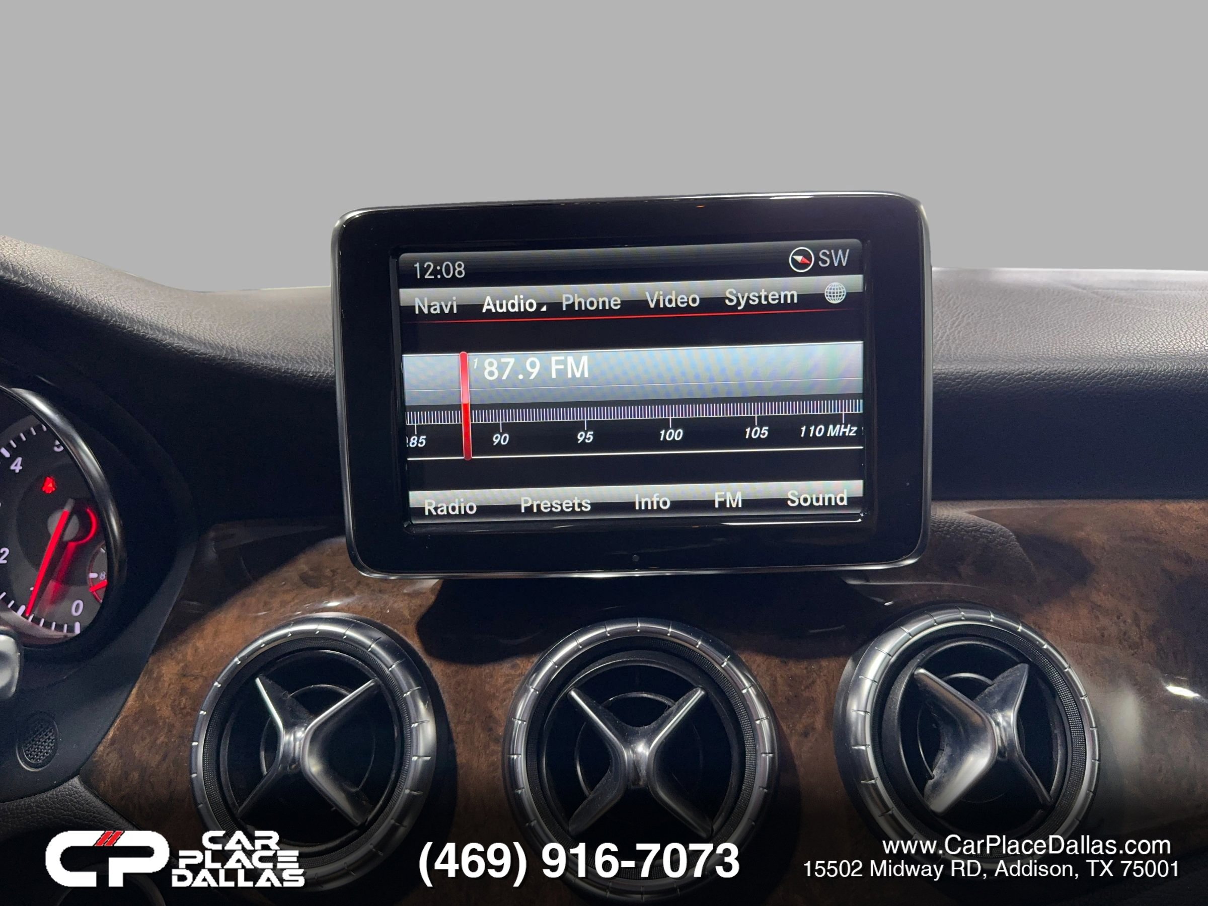 Used 2014 Mercedes-Benz CLA 250 image 37