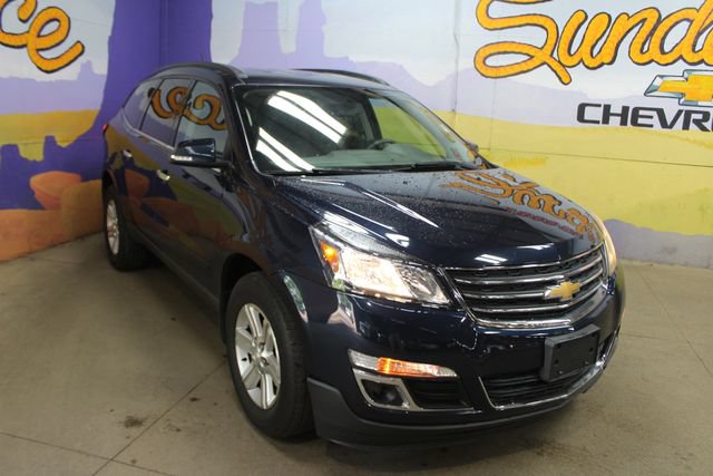 Used 2017 Chevrolet Traverse LT w/ True North Edition FWD image 2