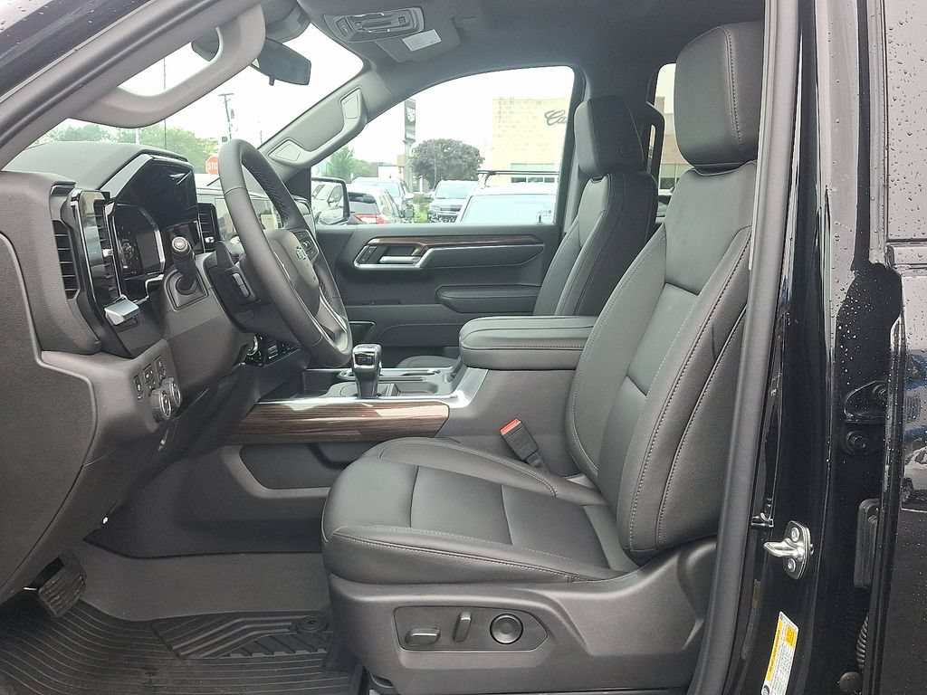 New 2026 Chevrolet Silverado 1500 LT Trail Boss w/ Convenience Package II AWD/4WD image 6