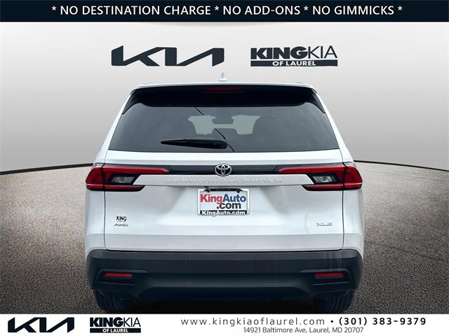Used 2024 Toyota Grand Highlander XLE image 24