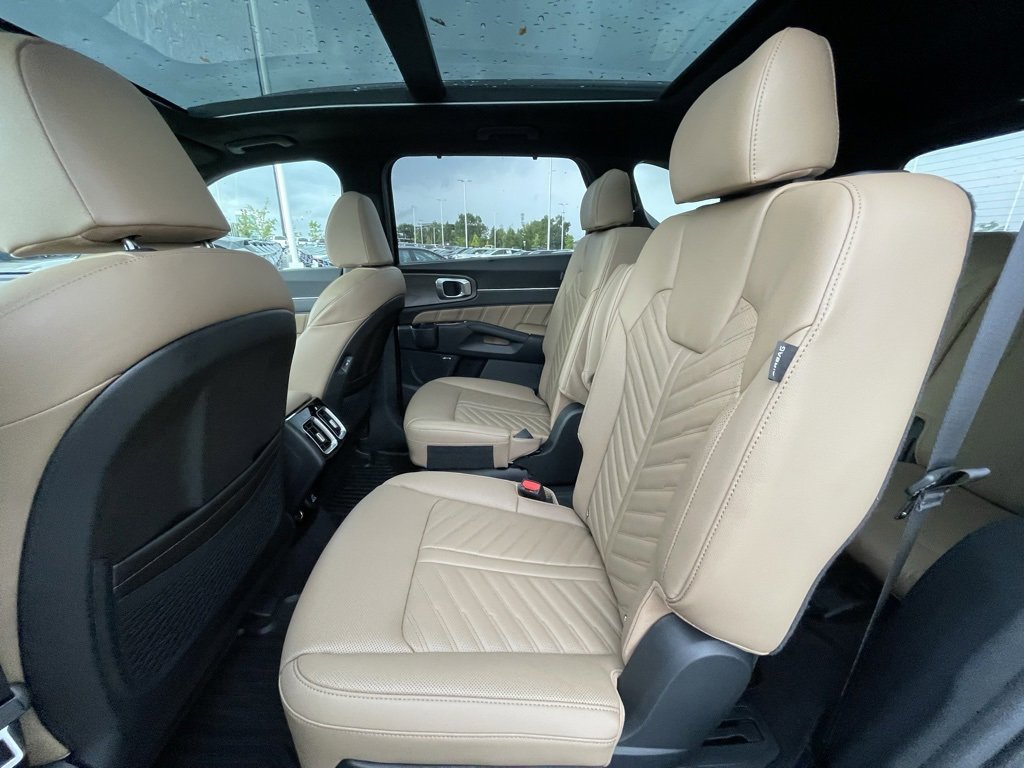 New 2026 Kia Sorento SX Prestige w/ Olive Brown Leather Package image 28