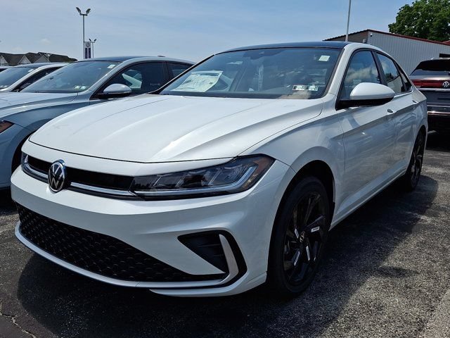 Certified 2026 Volkswagen Jetta SE FWD image 3
