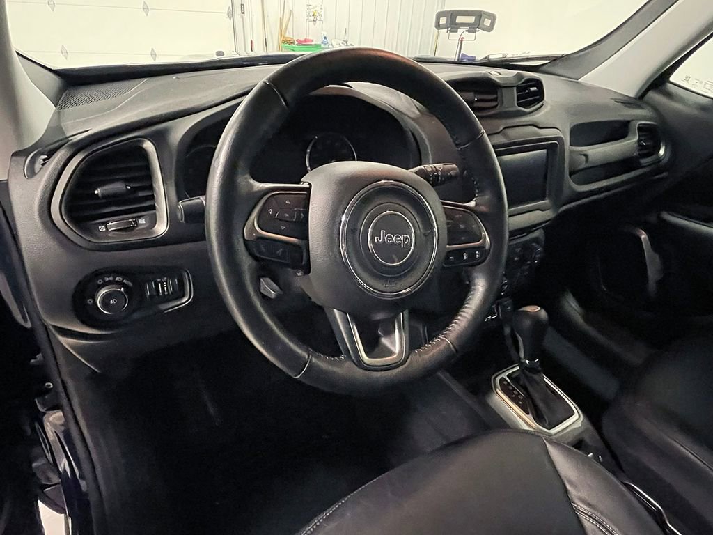 Used 2020 Jeep Renegade Limited w/ Advanced Technology Group image 18