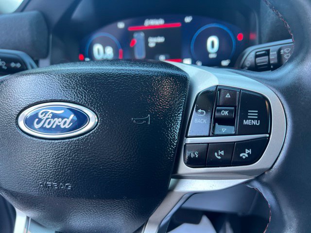 Used 2025 Ford Explorer Active AWD/4WD image 28