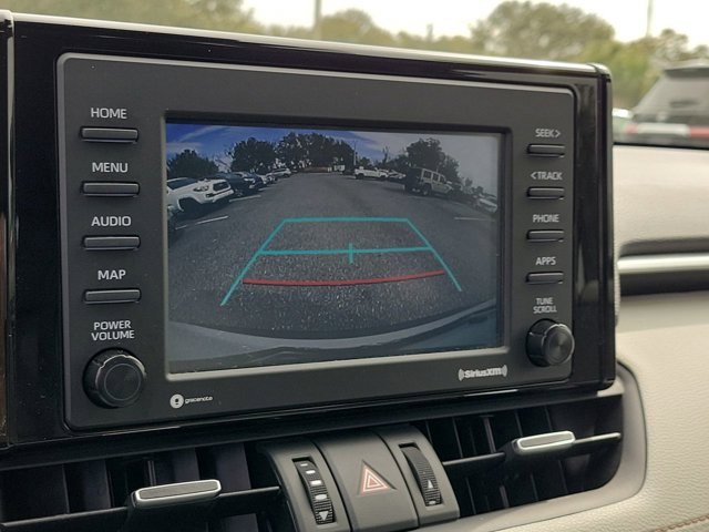 Used 2022 Toyota RAV4 XLE Premium image 27