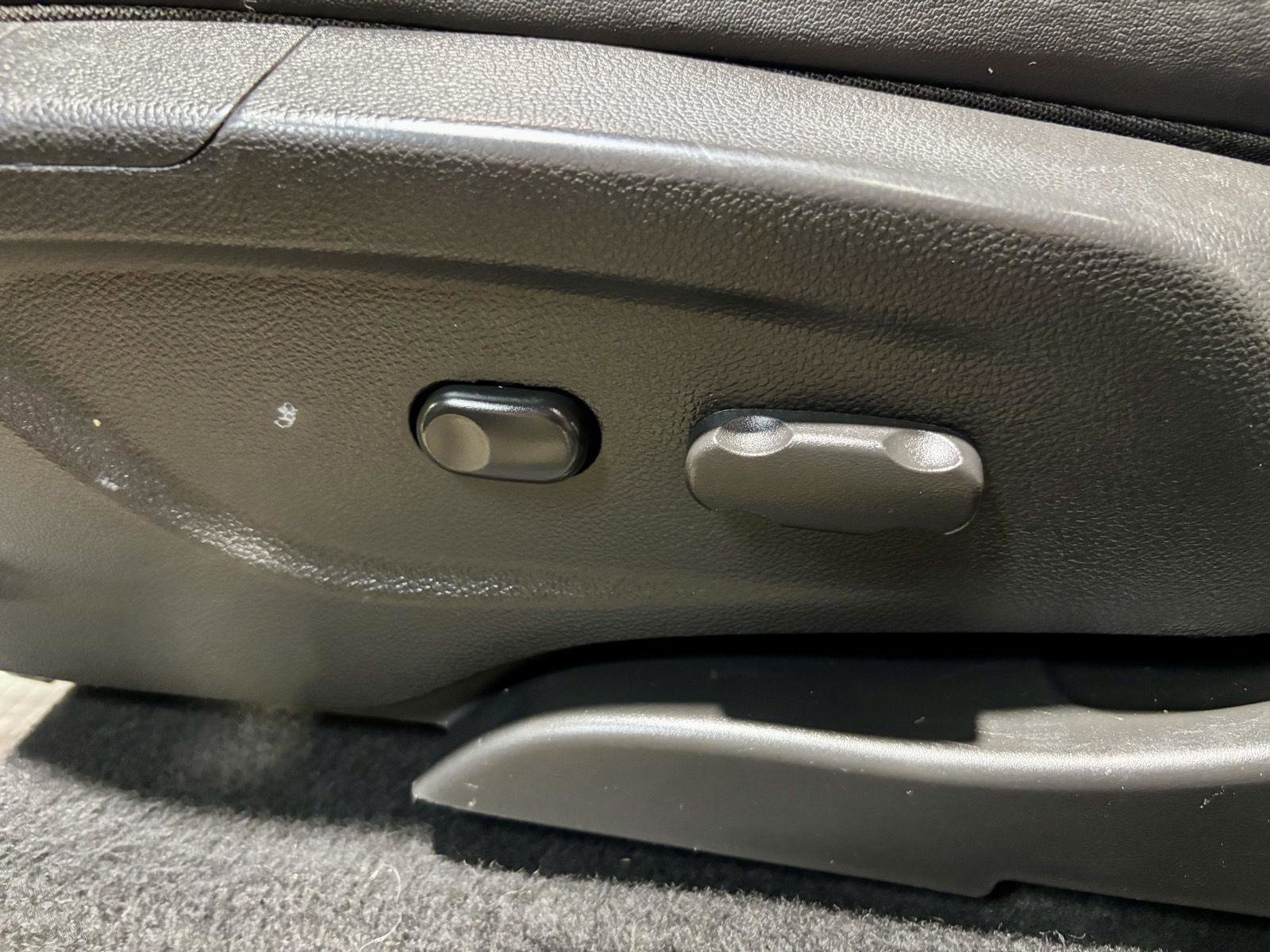 Used 2018 Buick Encore Preferred image 14