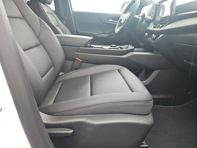 New 2026 Chevrolet Equinox LT w/ Convenience Package II image 17