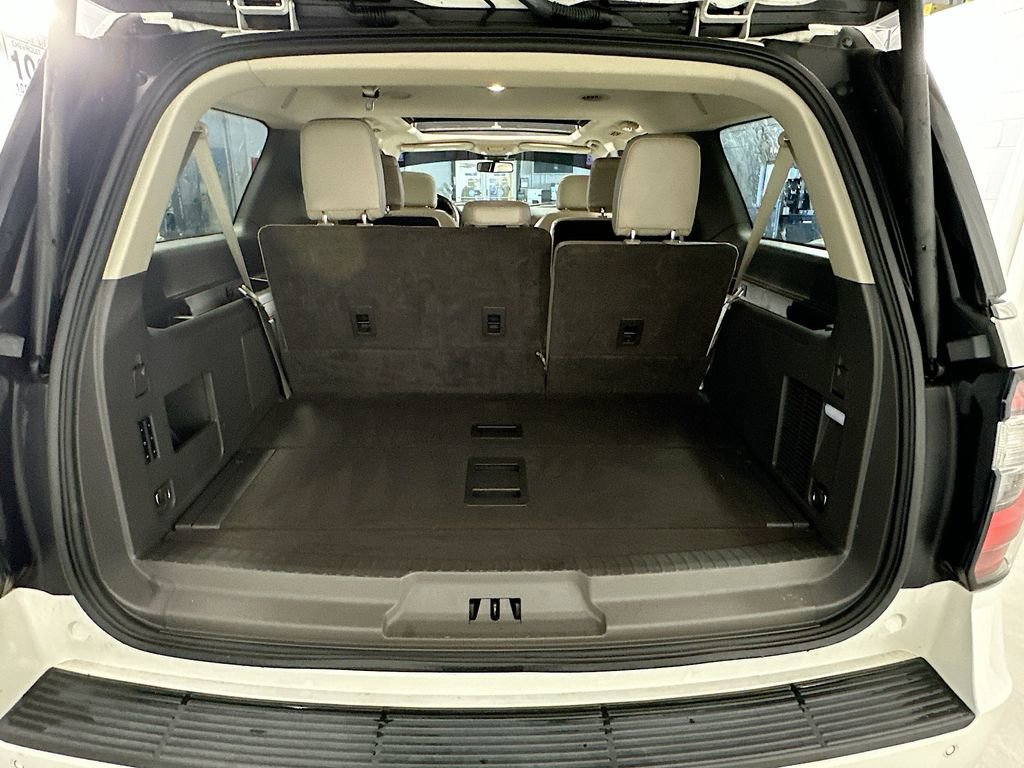 Used 2021 Ford Expedition Max Limited image 29