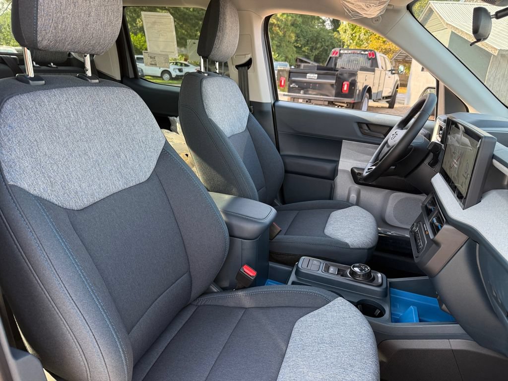 New 2026 Ford Maverick XLT w/ XLT Luxury Package FWD image 16