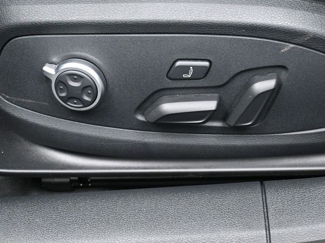 Used 2022 Volkswagen Atlas Cross Sport SEL Premium R-Line image 10