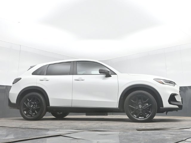Certified 2024 Honda HR-V Sport image 48