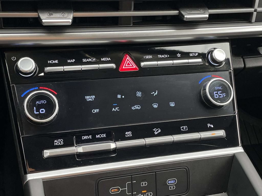 Certified 2026 Hyundai Santa Fe SE AWD/4WD image 19