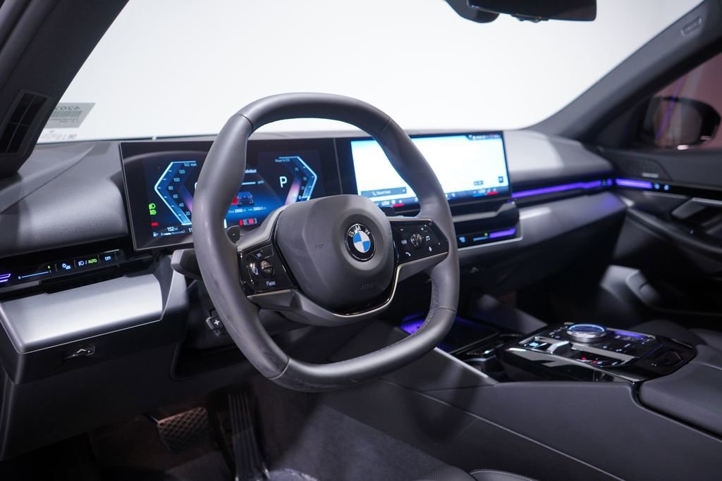 Used 2024 BMW 530i w/ M Sport Package RWD image 6