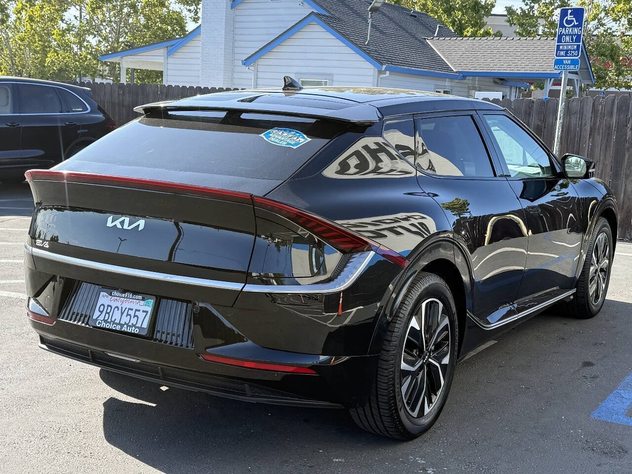 Used 2022 Kia EV6 Wind RWD image 5