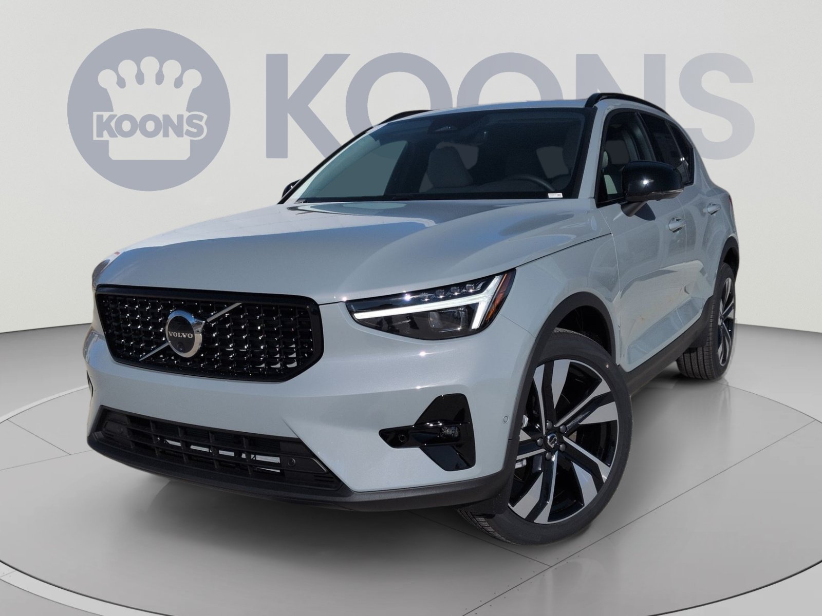 New 2026 Volvo XC40 B5 Ultra w/ Protection Package Premier
