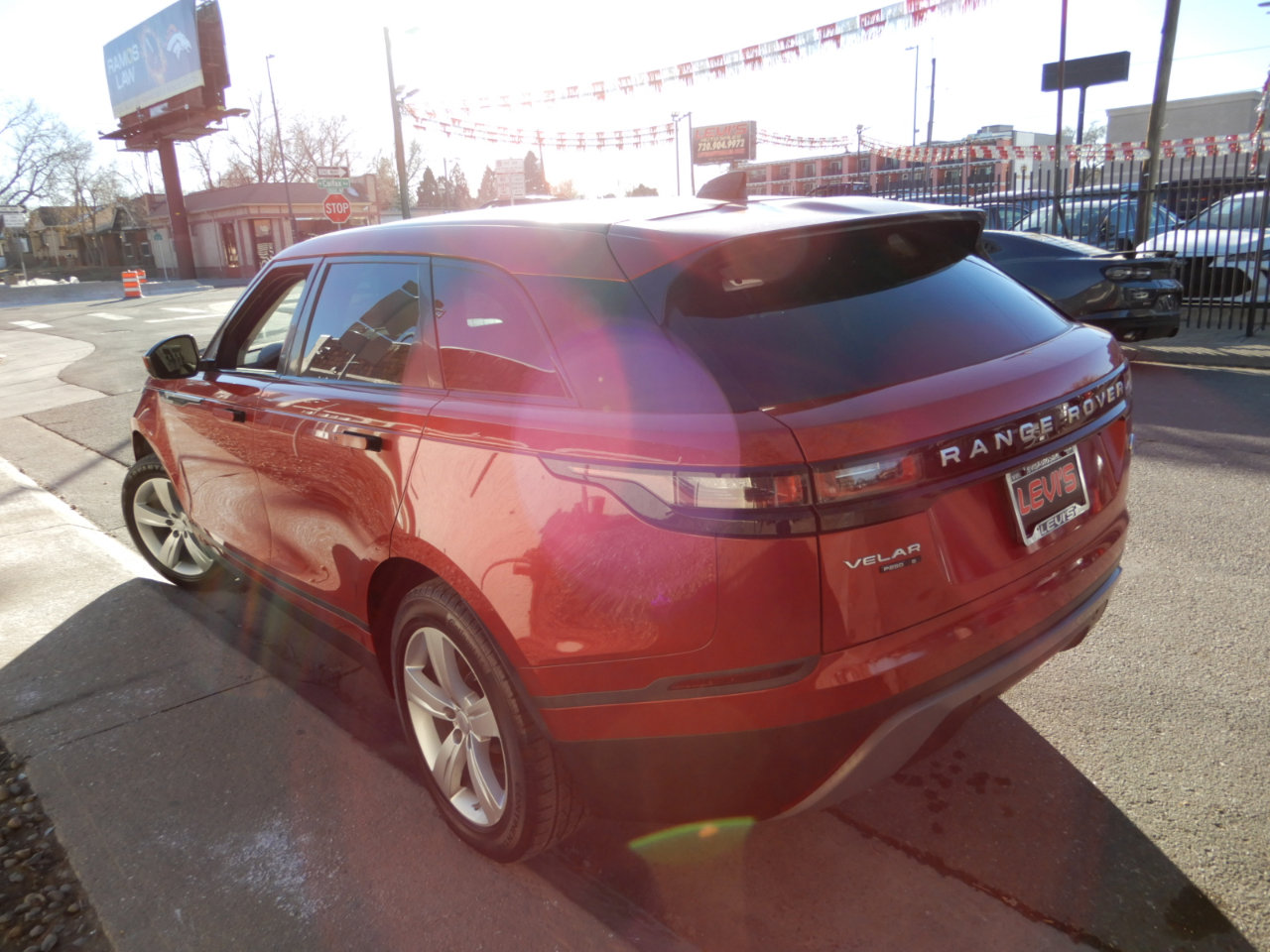 Used 2019 Land Rover Range Rover Velar S image 7