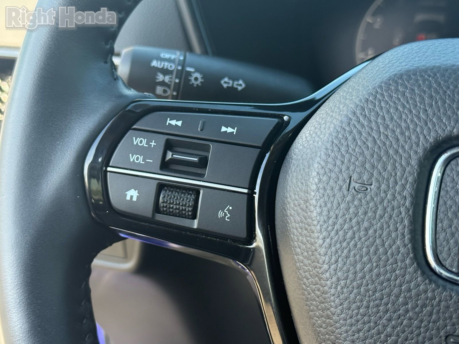 Certified 2025 Honda CR-V EX-L image 17