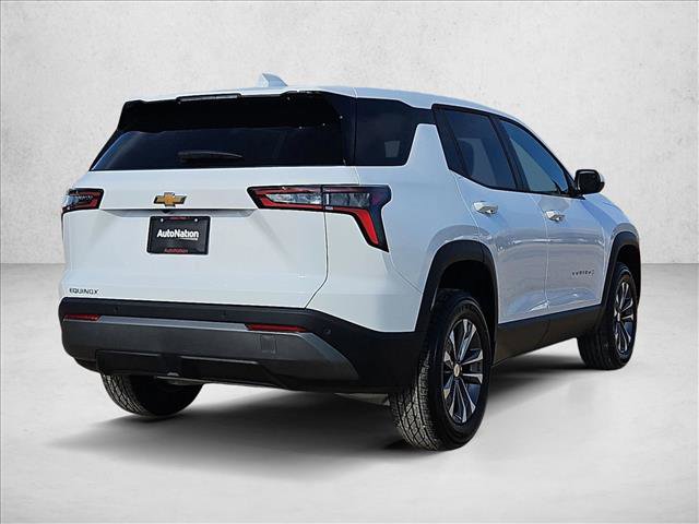 New 2026 Chevrolet Equinox LT image 2