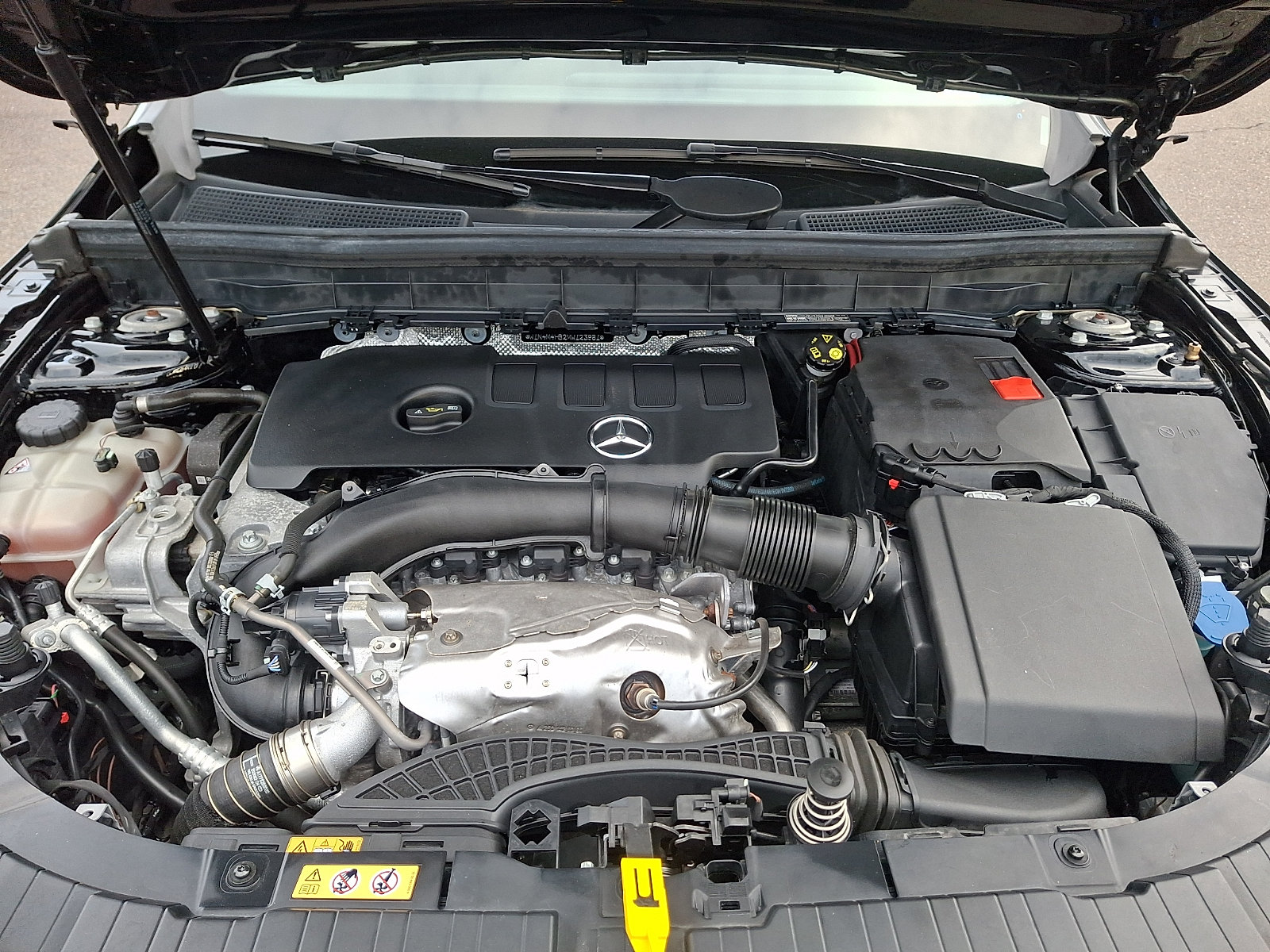 Used 2021 Mercedes-Benz GLB 250 4MATIC image 31
