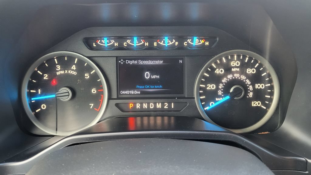 Used 2016 Ford F150 XLT w/ Equipment Group 301A Mid RWD image 32