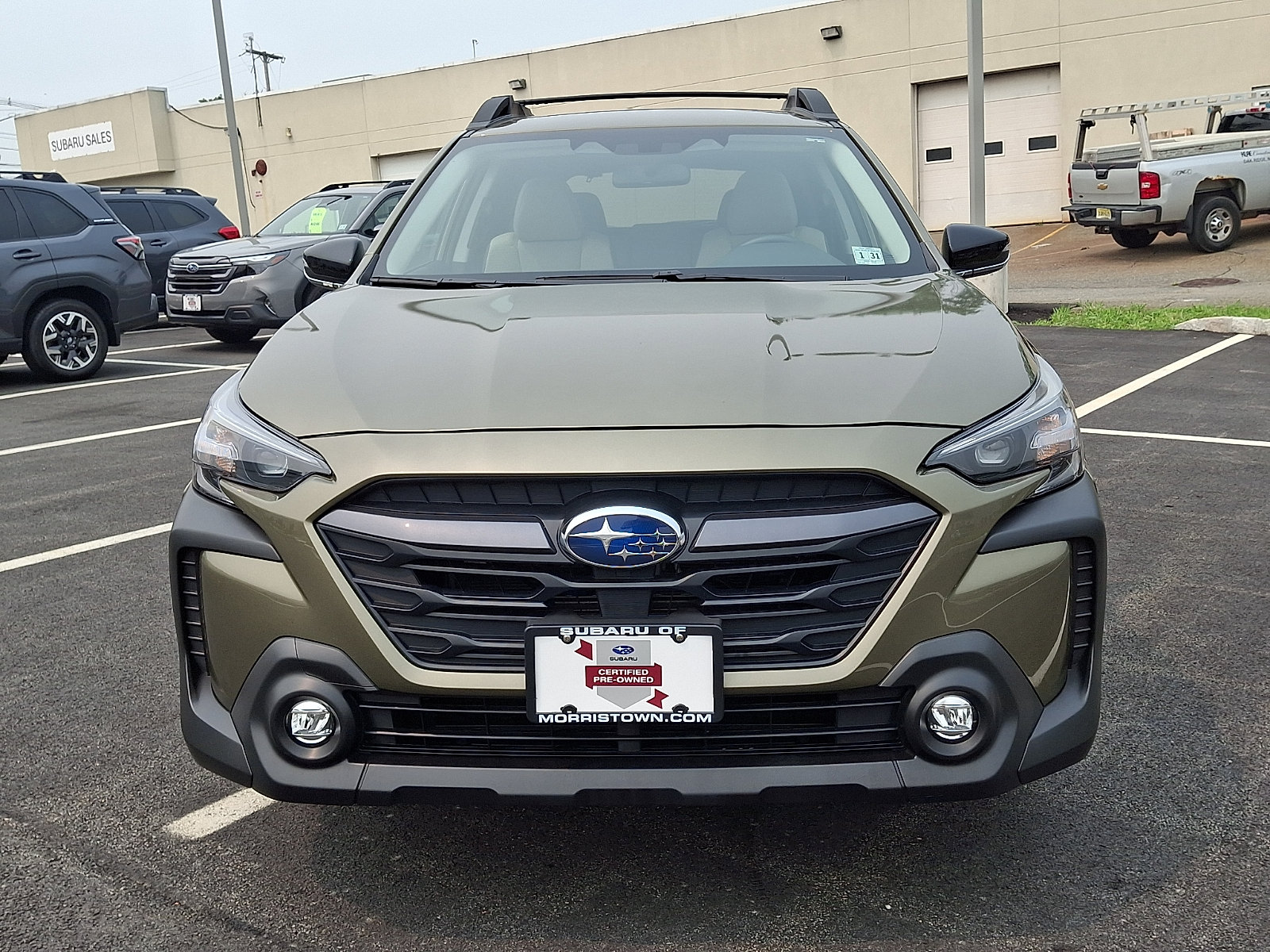 Certified 2025 Subaru Outback Premium AWD/4WD image 2
