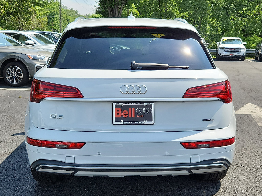 Used 2024 Audi Q5 2.0T Premium w/ Convenience Package AWD/4WD image 11