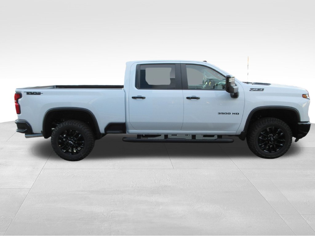 New 2026 Chevrolet Silverado 3500 LT w/ Trail Boss Package AWD/4WD image 7