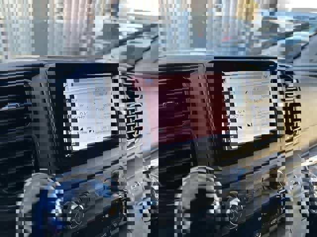 Used 2024 RAM ProMaster 2500 w/ Convenience Group image 16