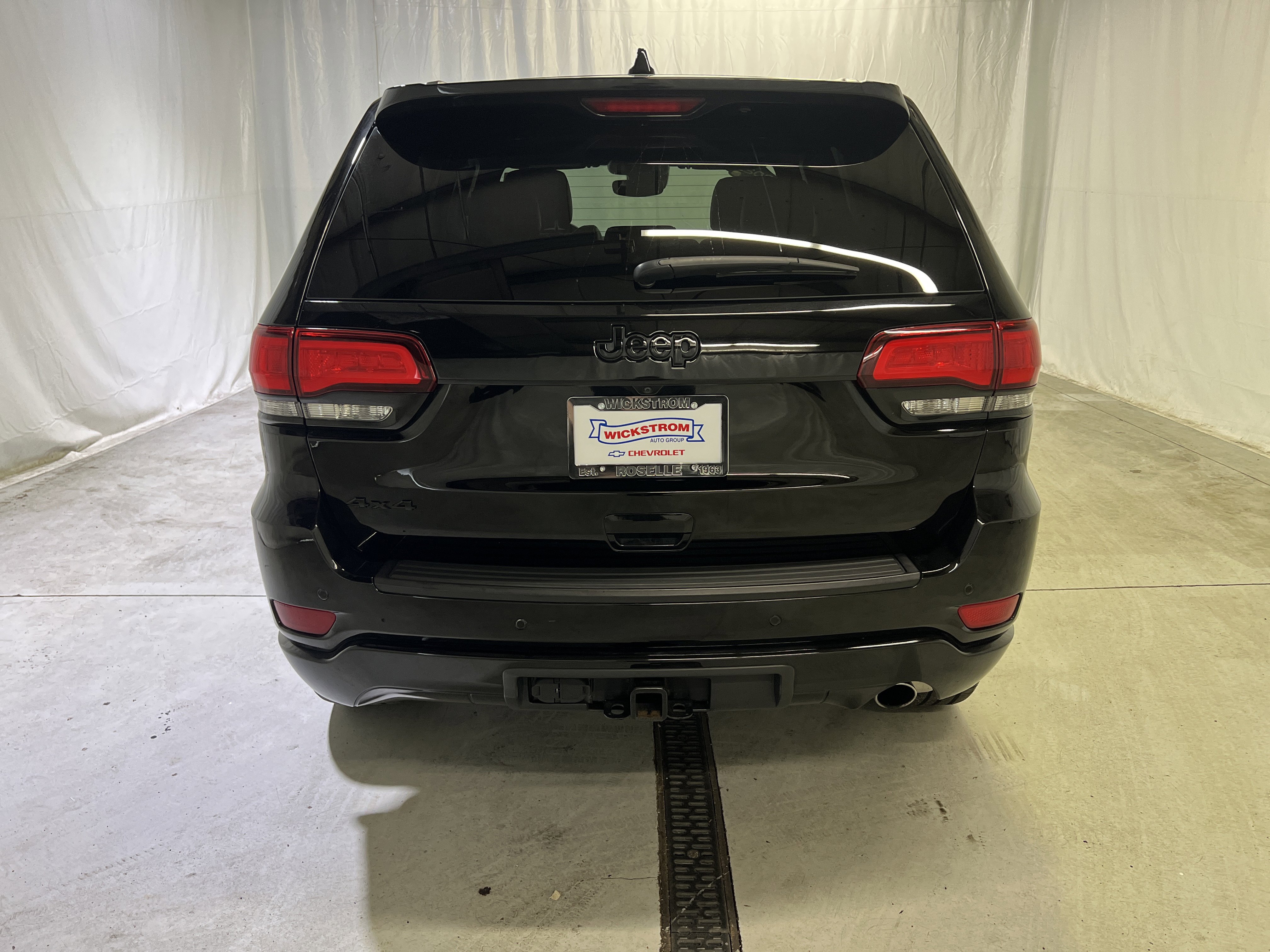 Used 2021 Jeep Grand Cherokee Laredo X AWD/4WD image 9