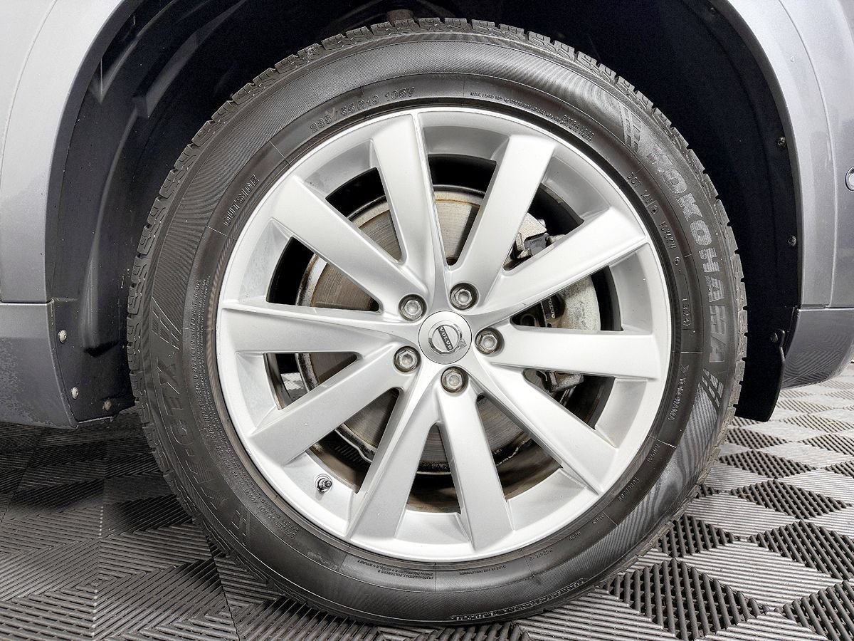 Used 2016 Volvo XC90 T6 Momentum w/ Vision Package AWD/4WD image 27