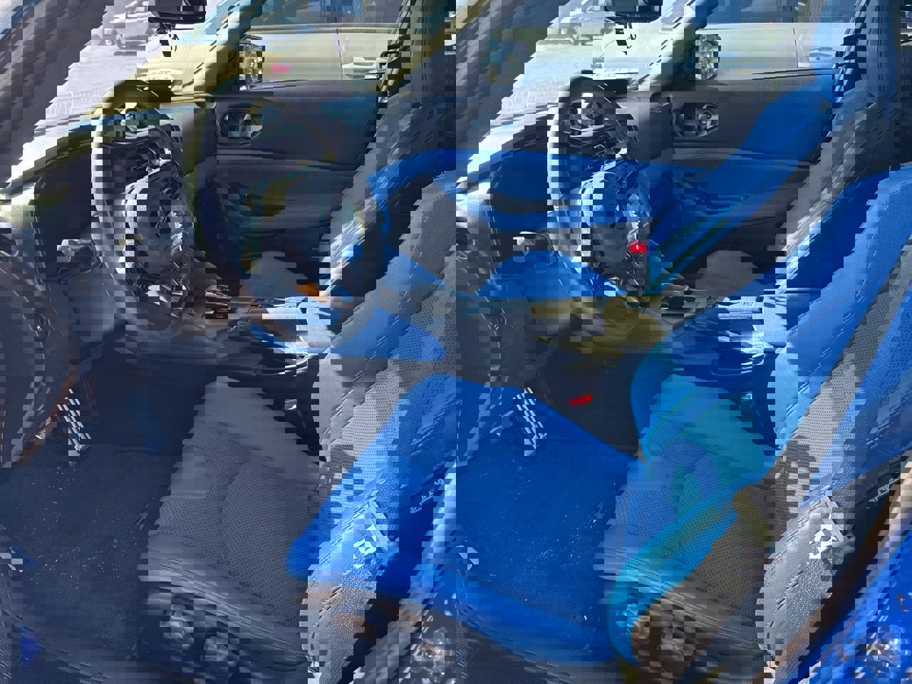 Used 2024 Nissan Z Performance w/ Floor Mat Package image 6