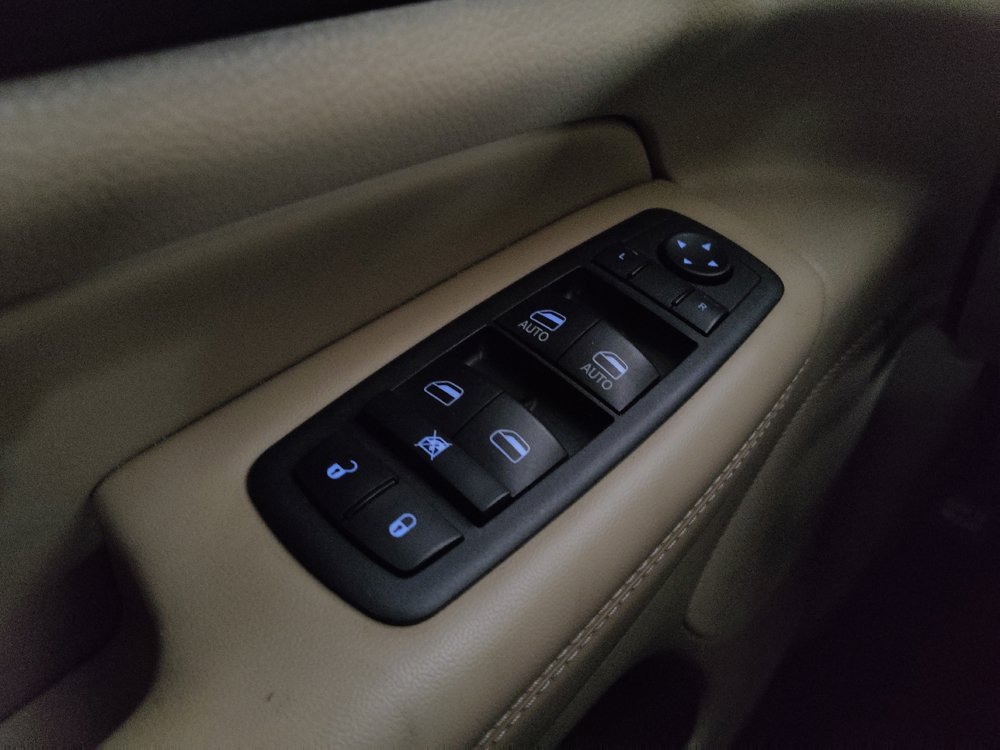 Used 2022 Jeep Grand Cherokee Laredo E RWD image 27