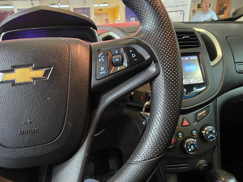 Used 2015 Chevrolet Trax LS FWD image 24