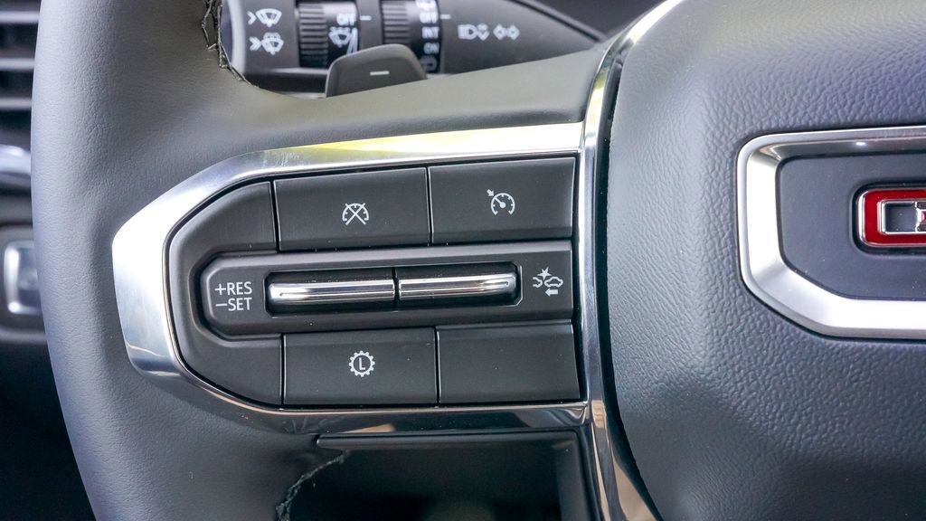 New 2025 GMC Acadia Elevation image 33