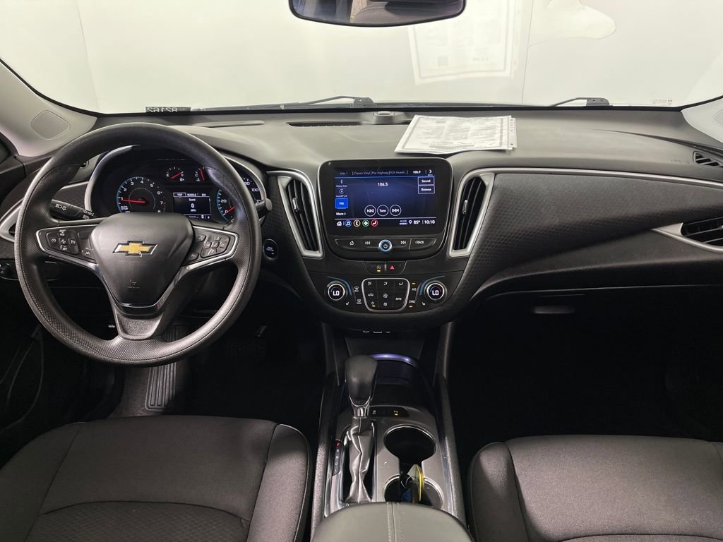 Used 2024 Chevrolet Malibu LT image 14