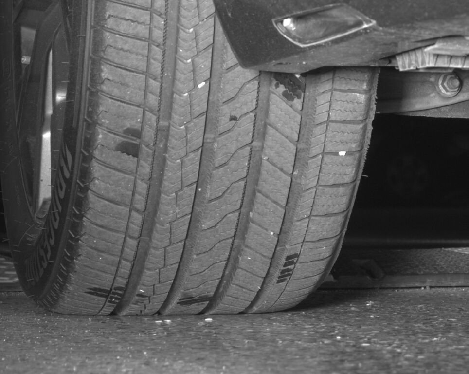 Used 2020 BMW X5 M50i w/ Premium Package image 9