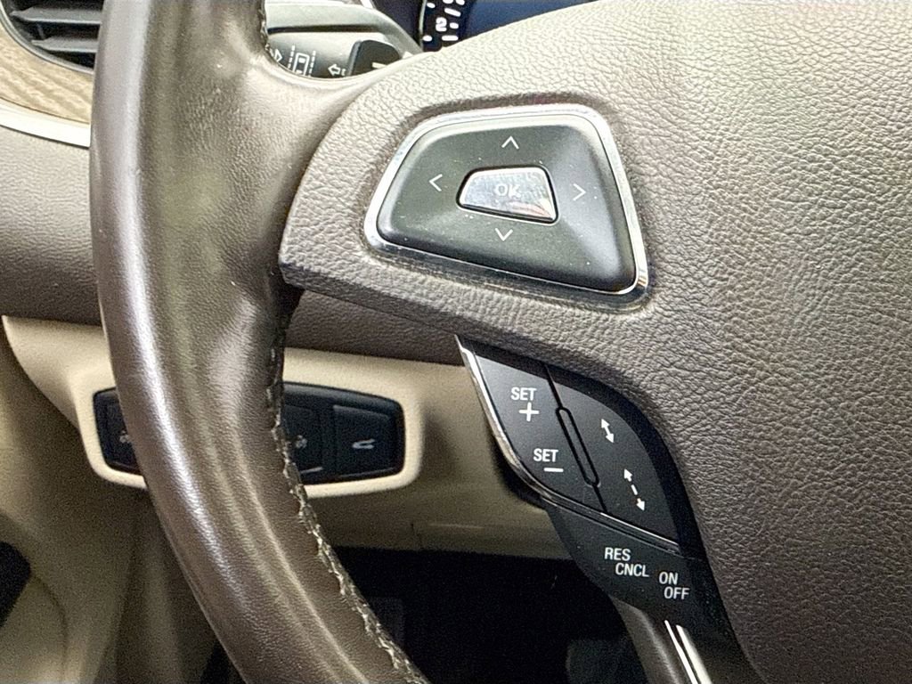 Used 2017 Lincoln MKC Reserve image 11
