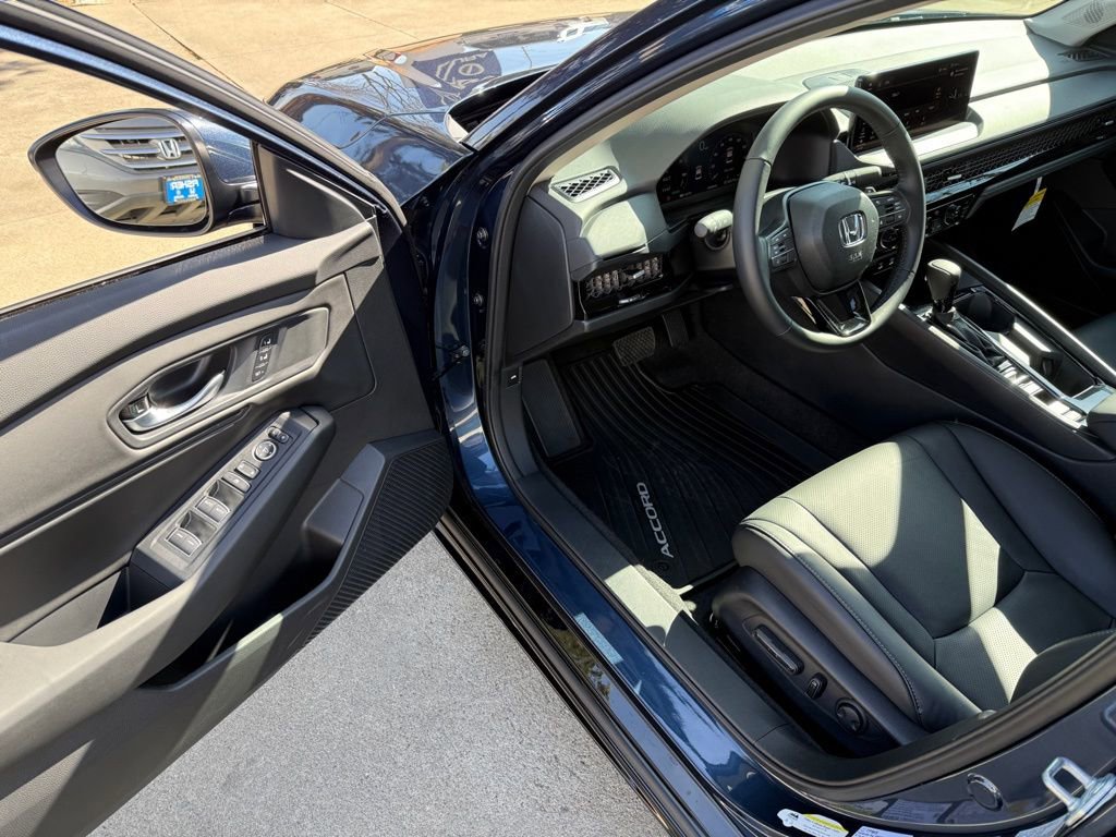 Certified 2025 Honda Accord EX-L image 12