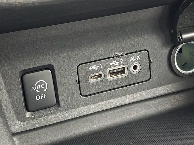 Used 2024 Nissan Sentra SR w/ SR Premium Package FWD image 23