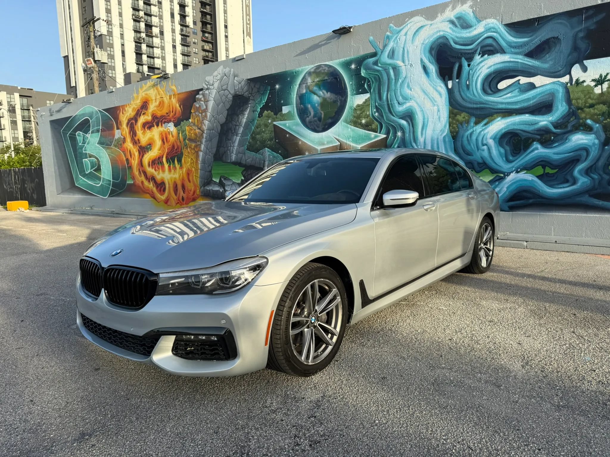 Used 2017 BMW 740i xDrive AWD/4WD image 23