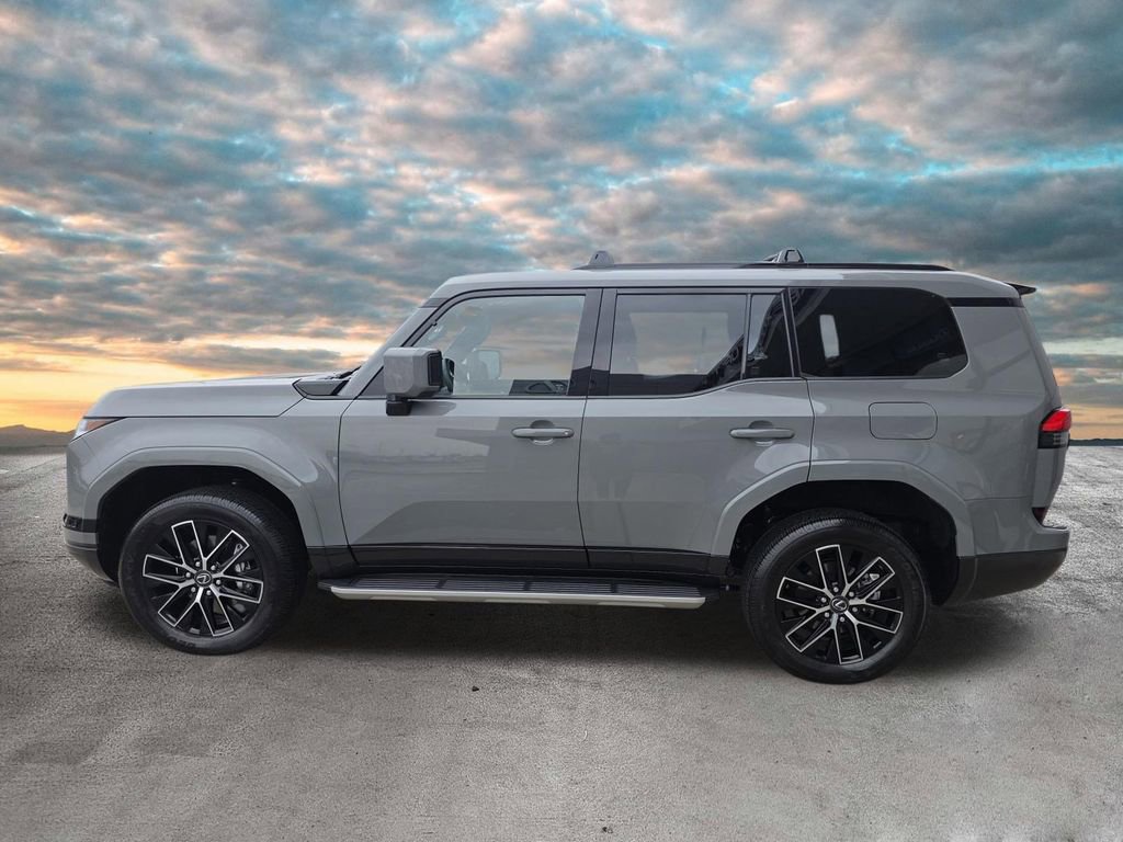 Used 2024 Lexus GX 550 w/ Accessory Package (Z1) image 5