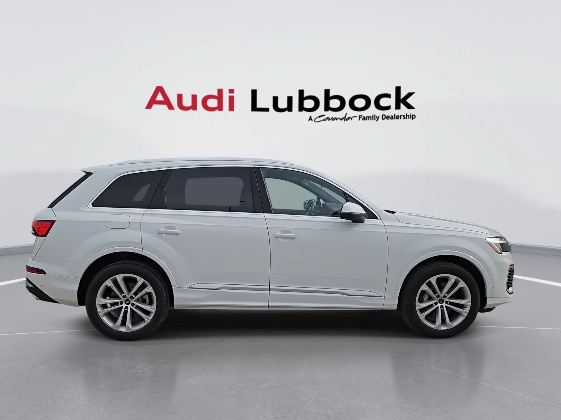 Used 2025 Audi Q7 3.0T Premium Plus AWD/4WD image 9