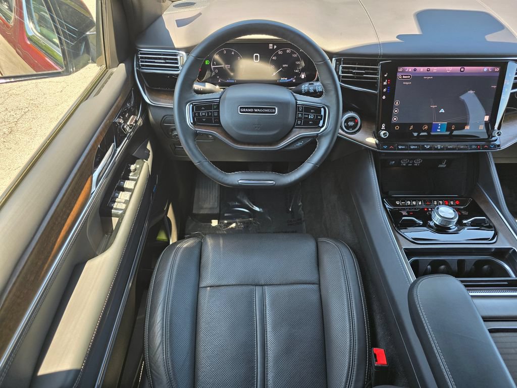Used 2025 Jeep Grand Wagoneer 4WD image 33