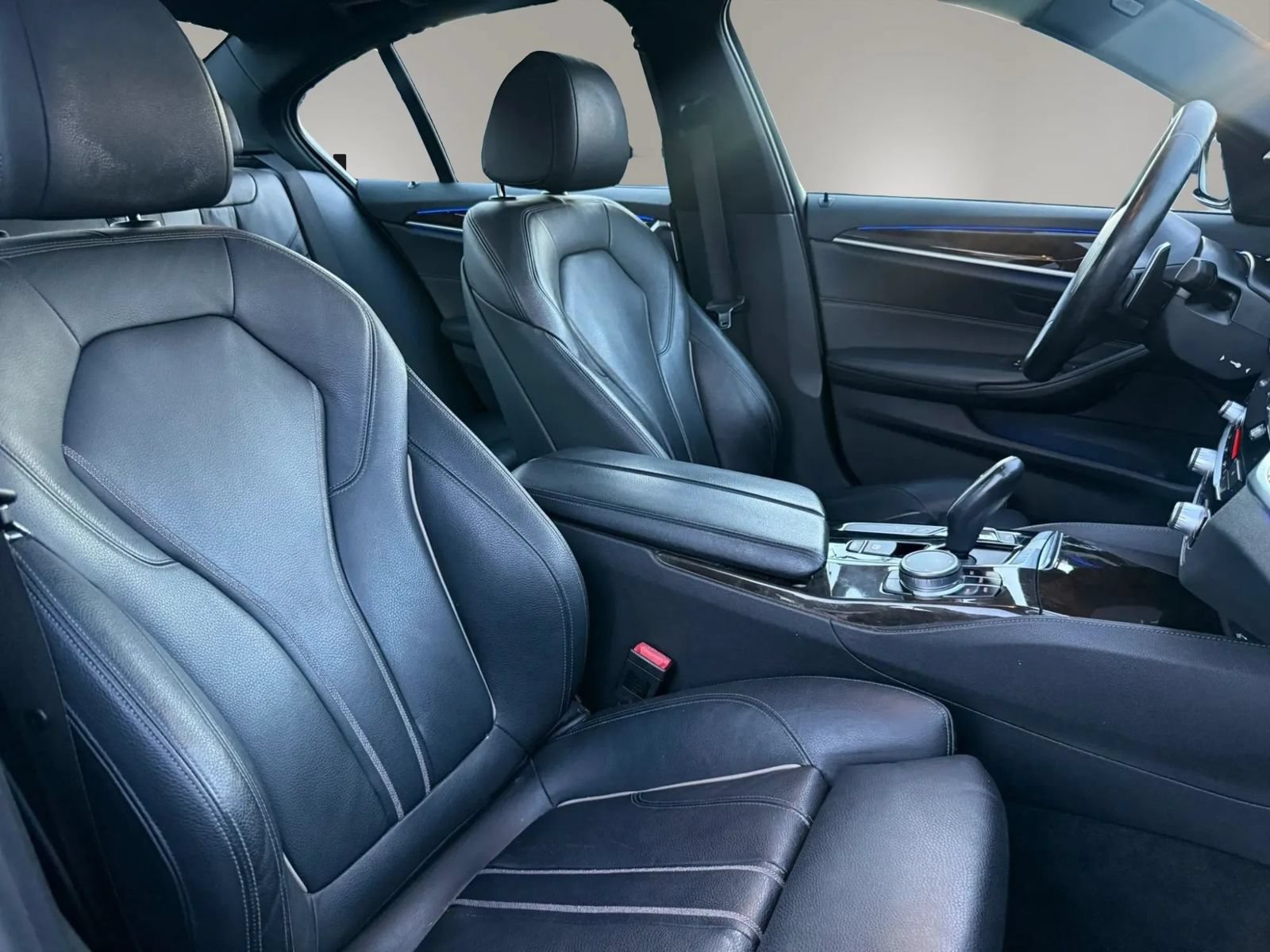 Used 2019 BMW 530i w/ M Sport Package RWD image 29