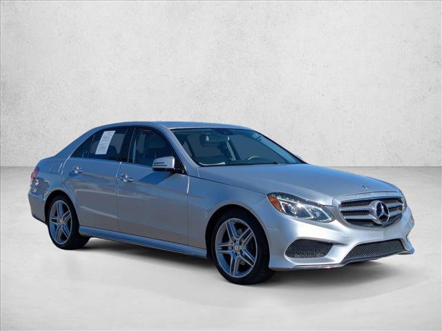 Used 2014 Mercedes-Benz E 350 4MATIC Sedan image 3