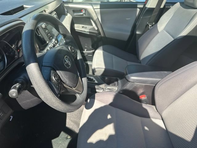 Used 2015 Toyota RAV4 XLE AWD/4WD image 13