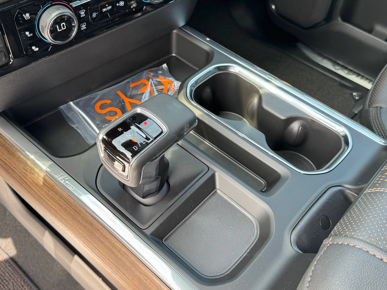New 2026 Chevrolet Silverado 1500 High Country w/ Midnight Edition AWD/4WD image 24