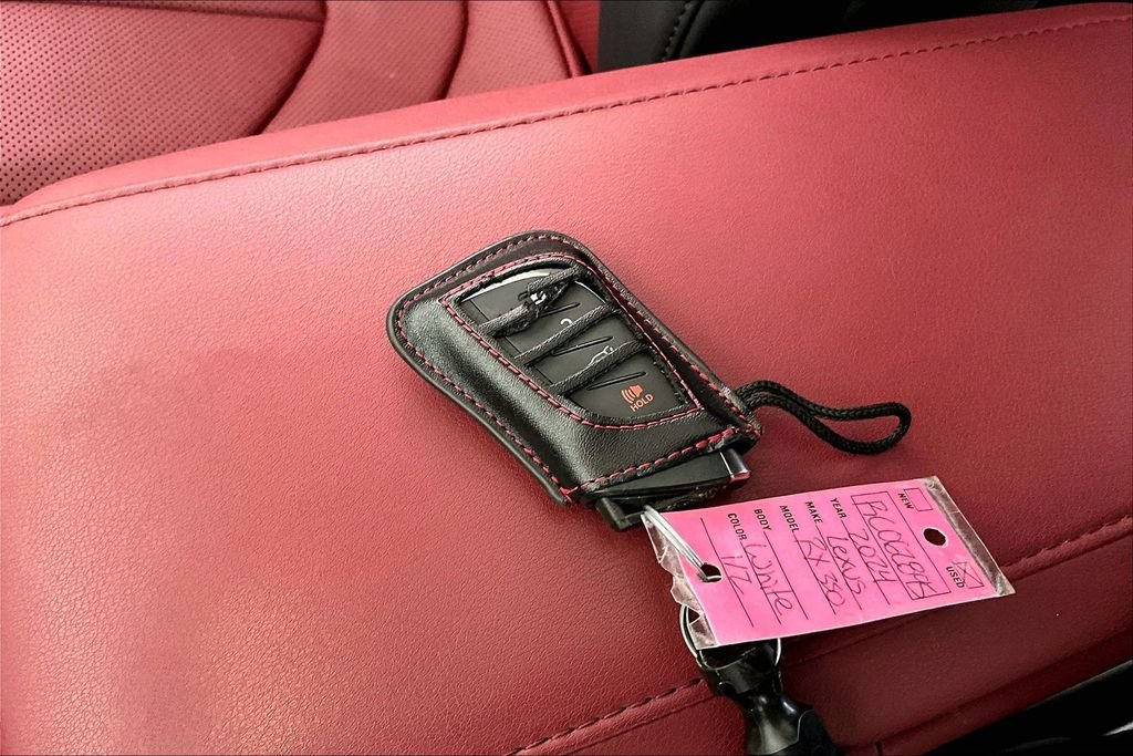 Used 2024 Lexus RX 350 F Sport w/ Convenience Package AWD/4WD image 13